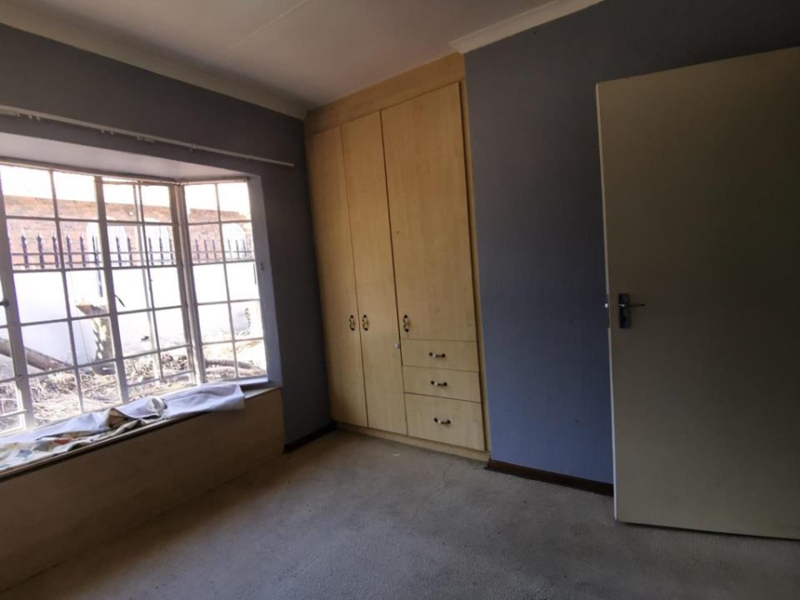 To Let 3 Bedroom Property for Rent in Country View Gauteng