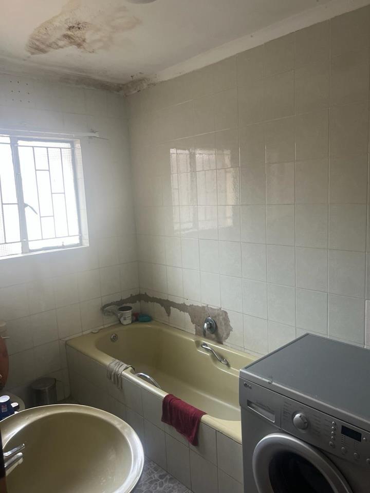 3 Bedroom Property for Sale in Meadowlands East Gauteng