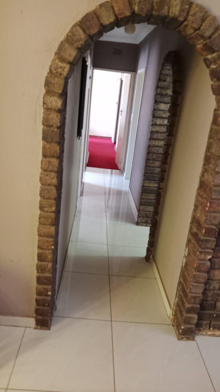 3 Bedroom Property for Sale in Dawn Park Gauteng