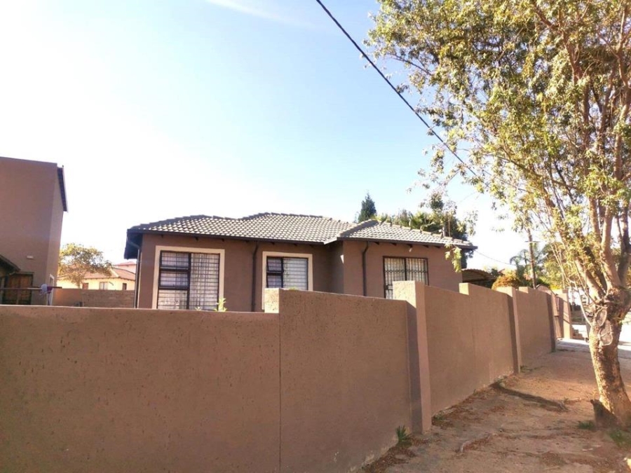 3 Bedroom Property for Sale in Cosmo City Gauteng