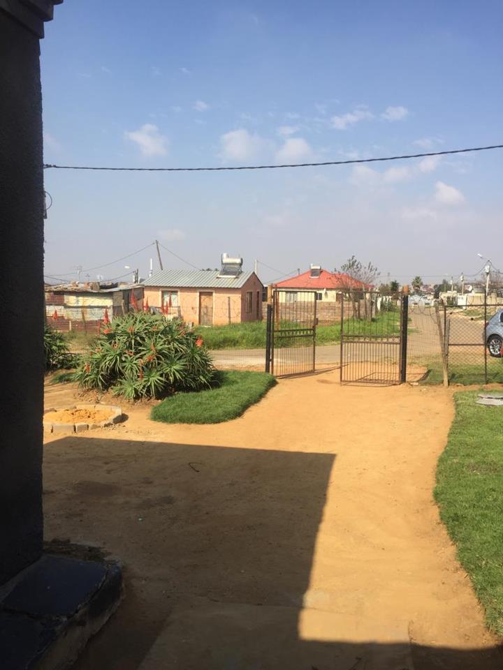 2 Bedroom Property for Sale in Vlakfontein Gauteng