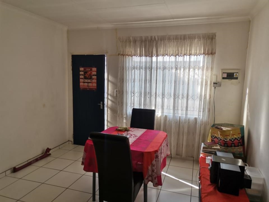 2 Bedroom Property for Sale in Fleurhof Gauteng