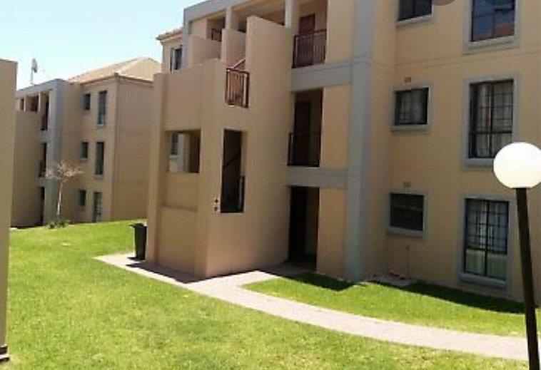 To Let 1 Bedroom Property for Rent in Grand Central Gauteng