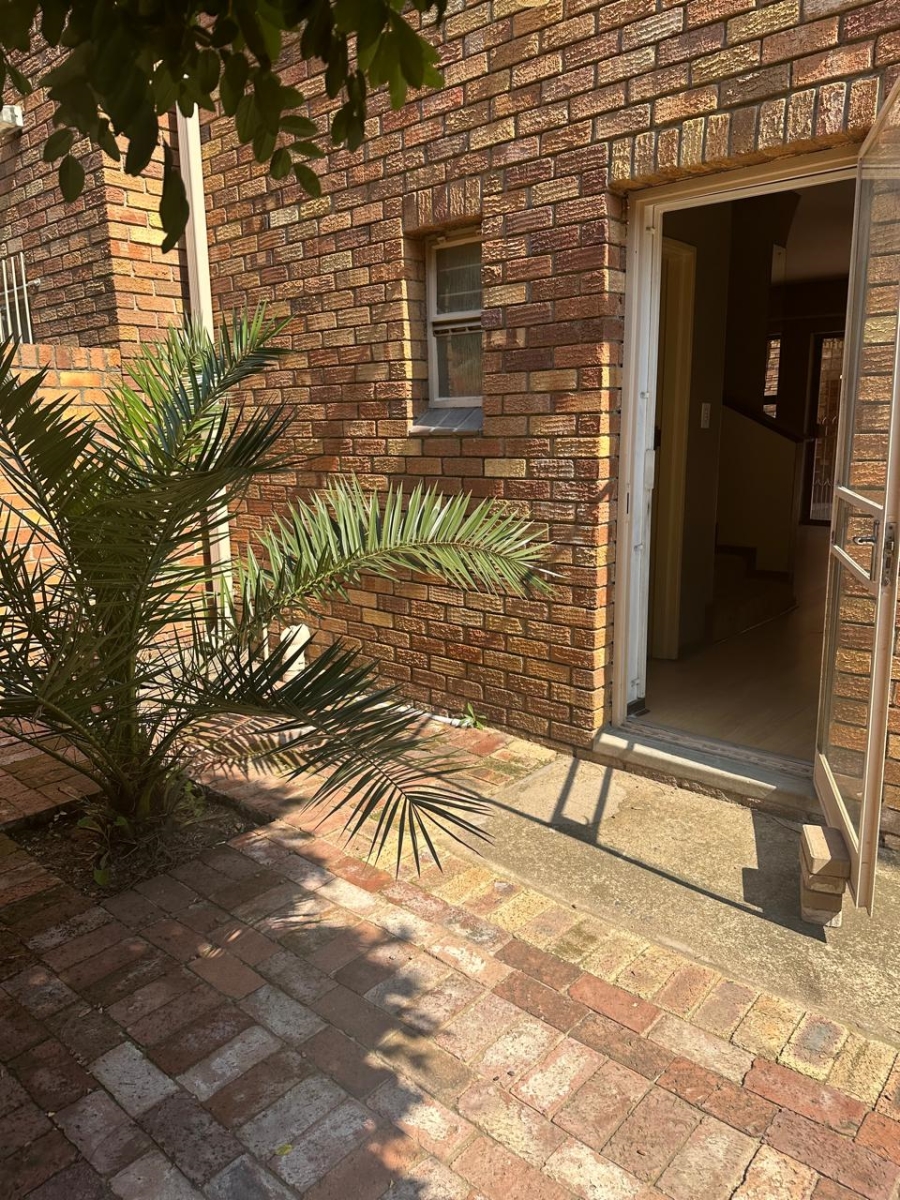 To Let 2 Bedroom Property for Rent in Pollak Park Gauteng