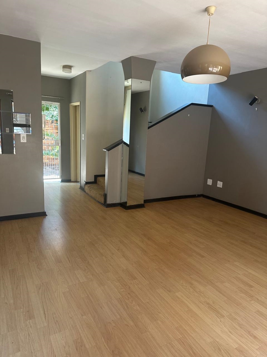 To Let 2 Bedroom Property for Rent in Pollak Park Gauteng