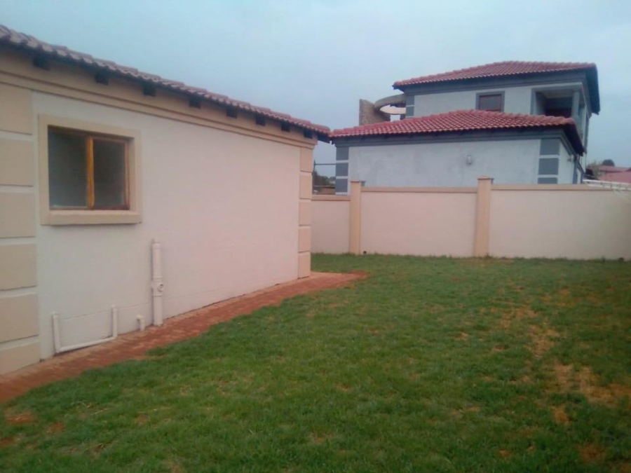 To Let 3 Bedroom Property for Rent in Quellerie Park Gauteng