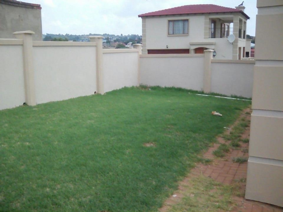 To Let 3 Bedroom Property for Rent in Quellerie Park Gauteng