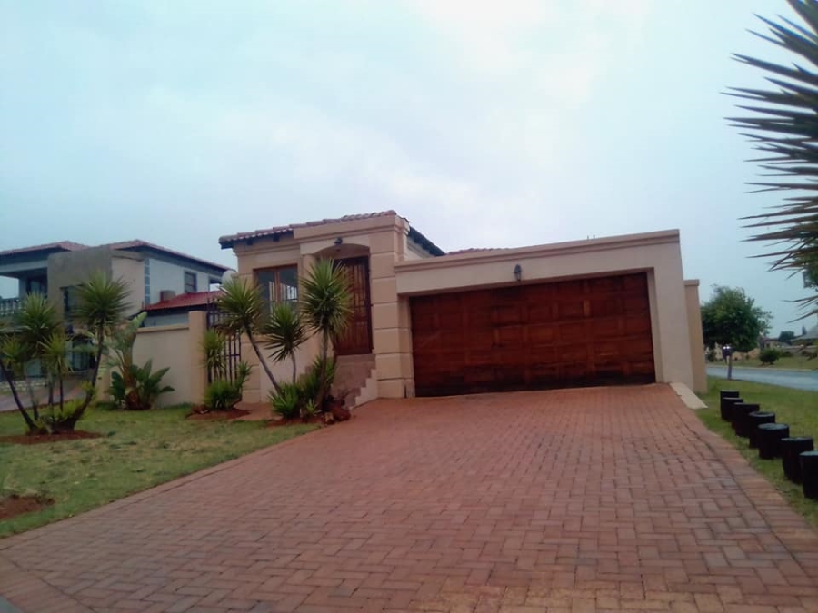 To Let 3 Bedroom Property for Rent in Quellerie Park Gauteng