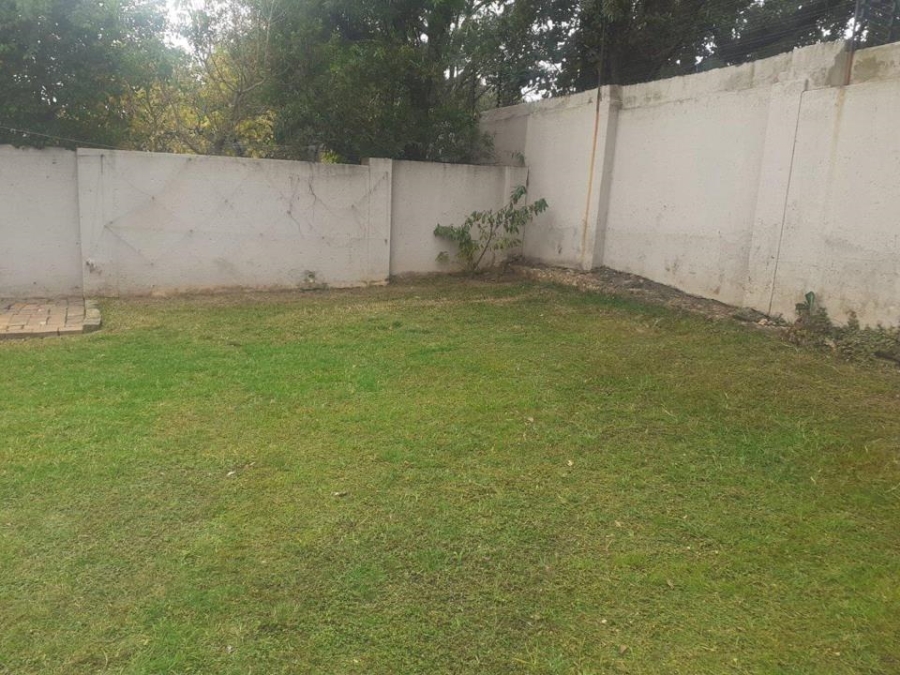 To Let 1 Bedroom Property for Rent in Bromhof Gauteng