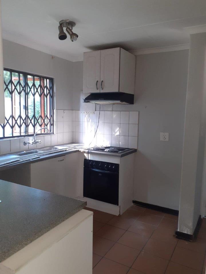 To Let 1 Bedroom Property for Rent in Bromhof Gauteng