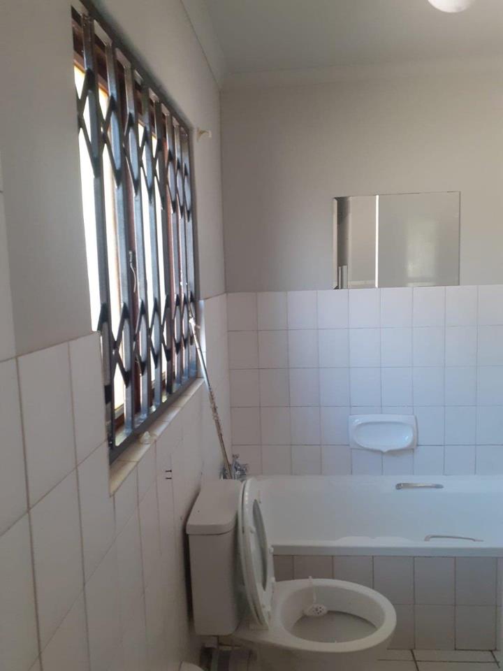 To Let 1 Bedroom Property for Rent in Bromhof Gauteng