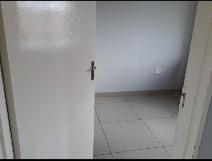 2 Bedroom Property for Sale in Fleurhof Gauteng