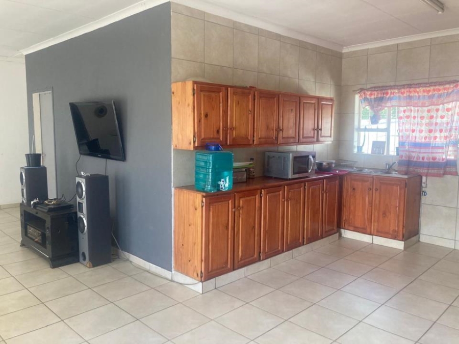 6 Bedroom Property for Sale in Westonaria Gauteng