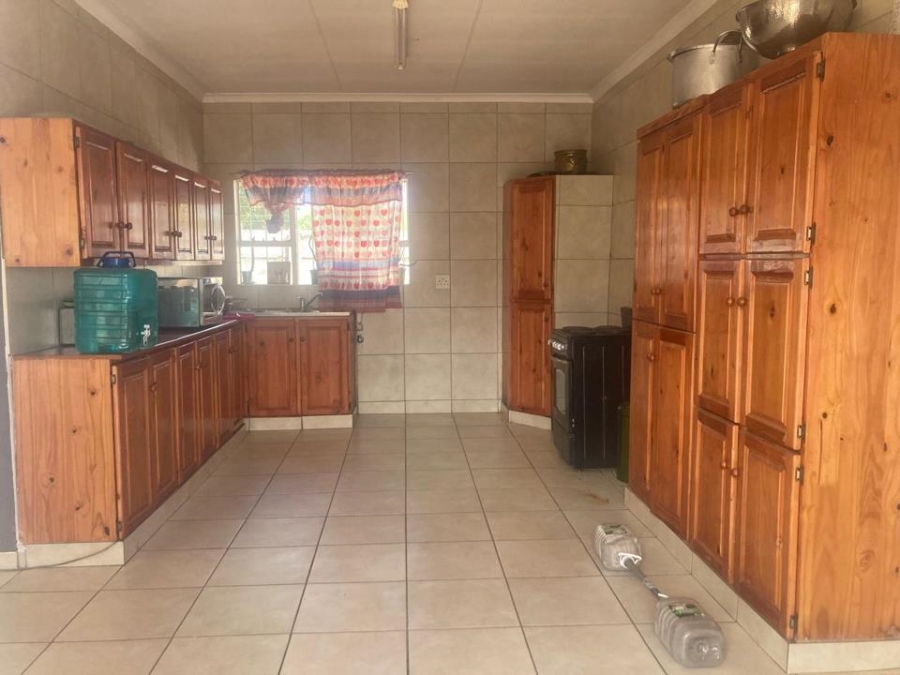 6 Bedroom Property for Sale in Westonaria Gauteng