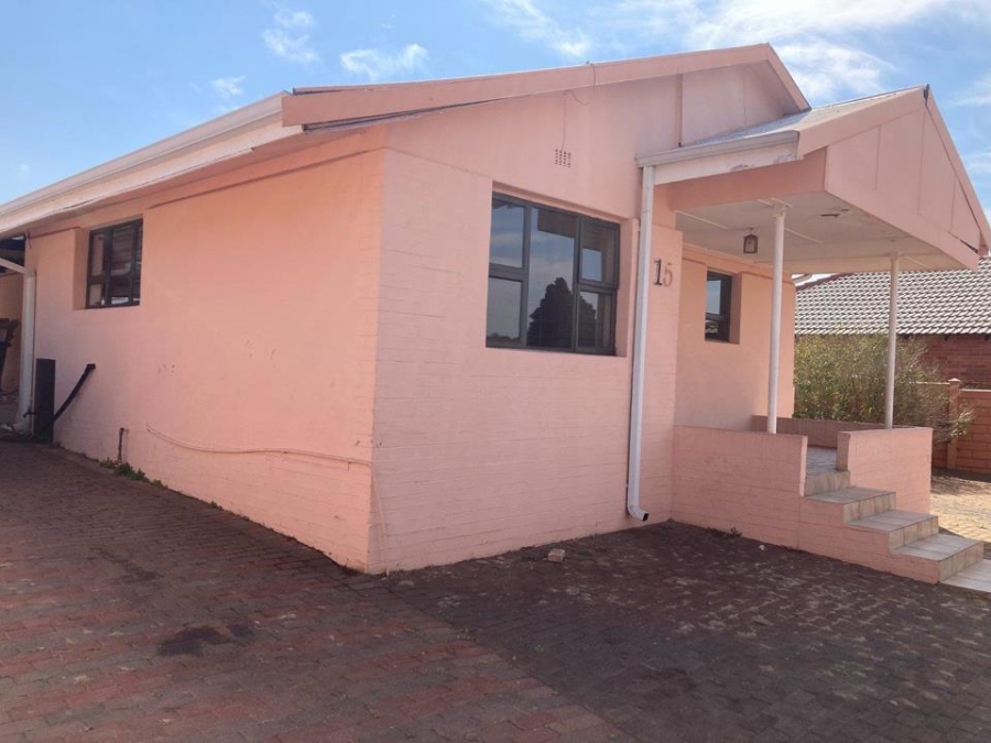 3 Bedroom Property for Sale in Roodepoort Gauteng