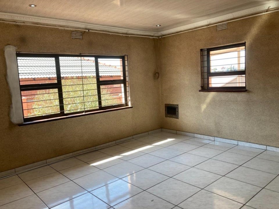 3 Bedroom Property for Sale in Roodepoort Gauteng