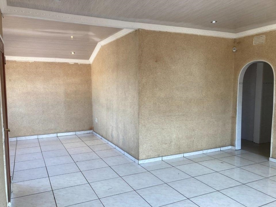 3 Bedroom Property for Sale in Roodepoort Gauteng