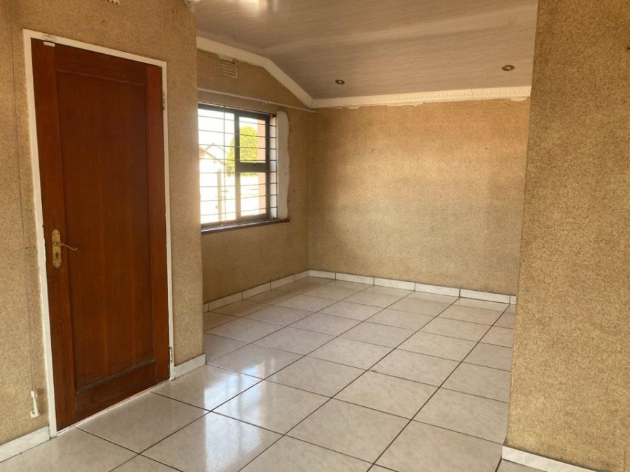 3 Bedroom Property for Sale in Roodepoort Gauteng