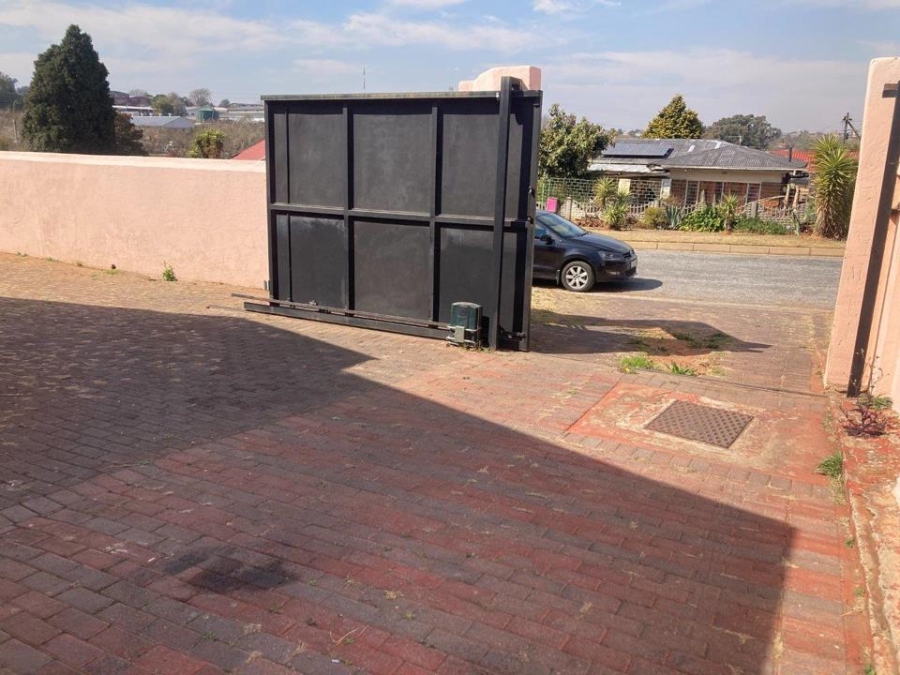 3 Bedroom Property for Sale in Roodepoort Gauteng