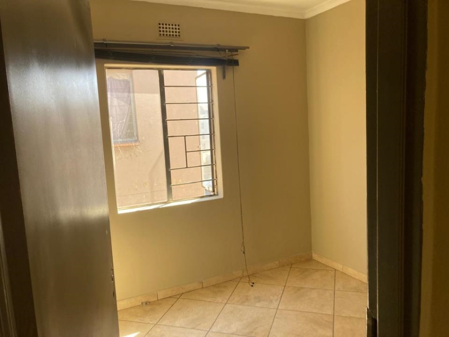 2 Bedroom Property for Sale in Jabulani Gauteng