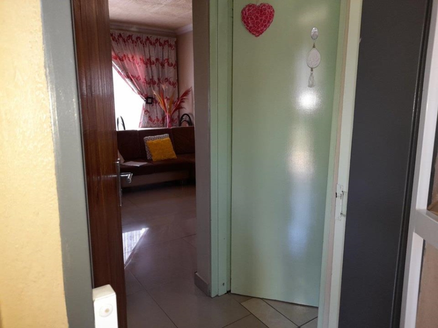 2 Bedroom Property for Sale in Jabulani Gauteng