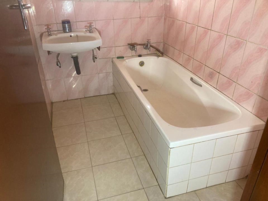 3 Bedroom Property for Sale in Dobsonville Gauteng