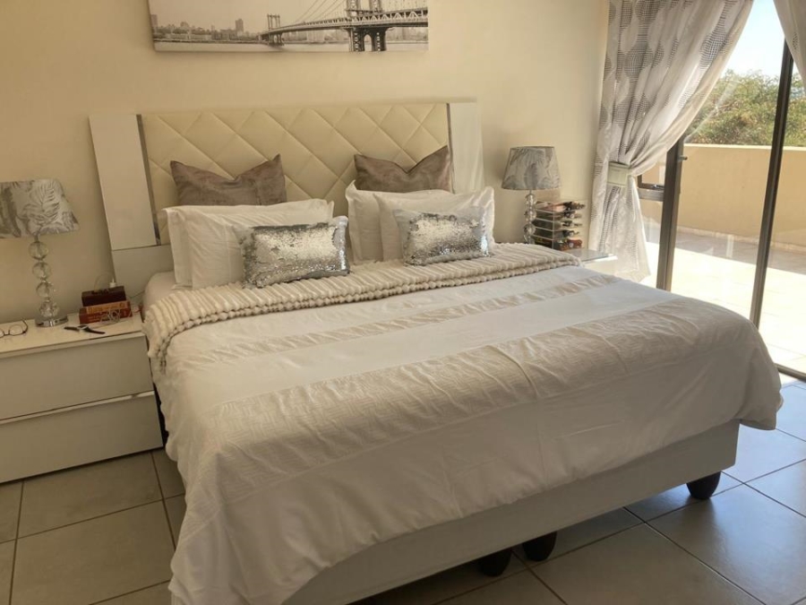 5 Bedroom Property for Sale in Pinehaven Gauteng