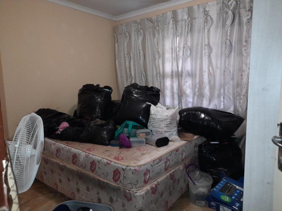 To Let 2 Bedroom Property for Rent in Protea Glen Gauteng