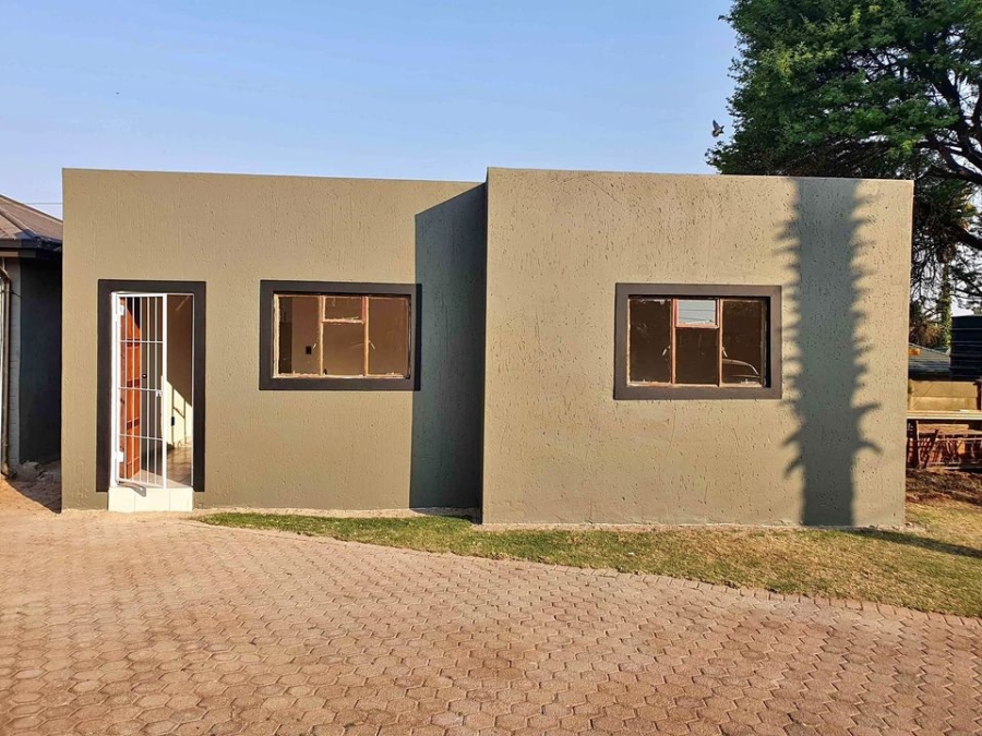 To Let 2 Bedroom Property for Rent in Horison Gauteng