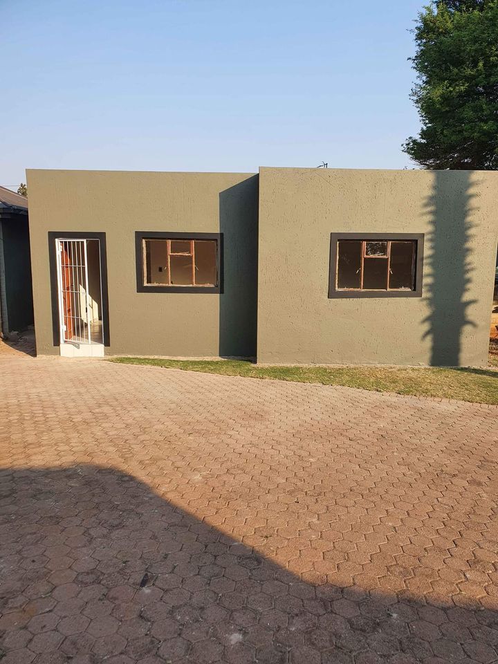 To Let 2 Bedroom Property for Rent in Horison Gauteng