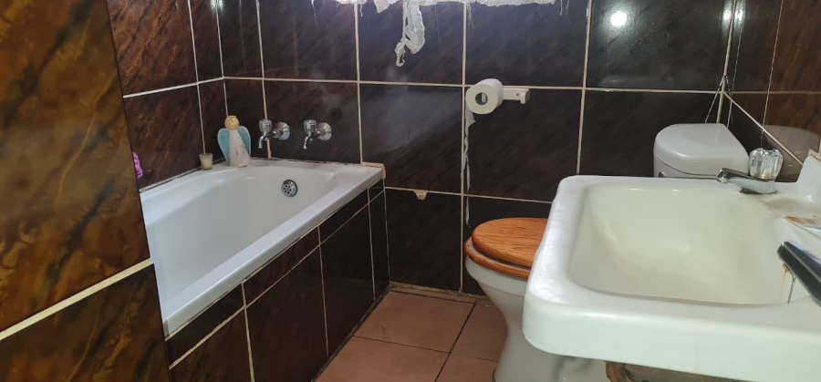 5 Bedroom Property for Sale in Krugersdorp West Gauteng