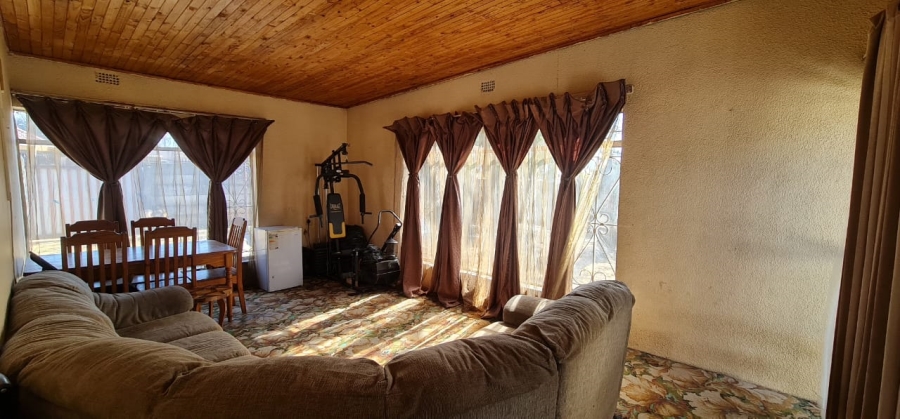 5 Bedroom Property for Sale in Silverfields Gauteng