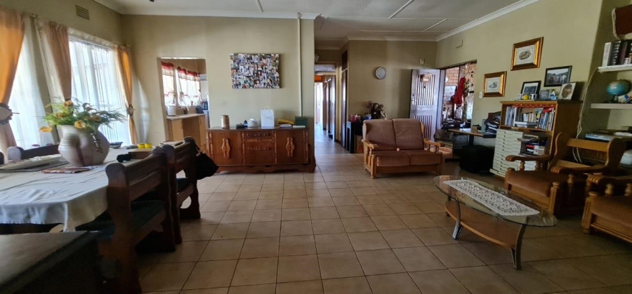 5 Bedroom Property for Sale in Silverfields Gauteng