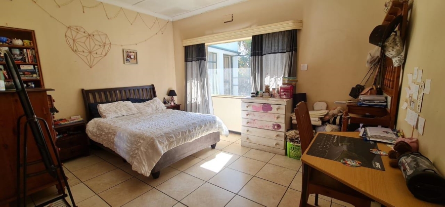 5 Bedroom Property for Sale in Silverfields Gauteng