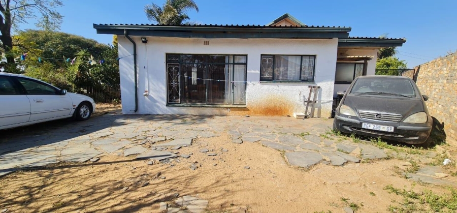 5 Bedroom Property for Sale in Silverfields Gauteng