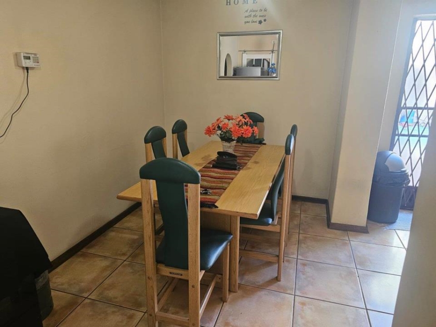 7 Bedroom Property for Sale in Witfield Gauteng