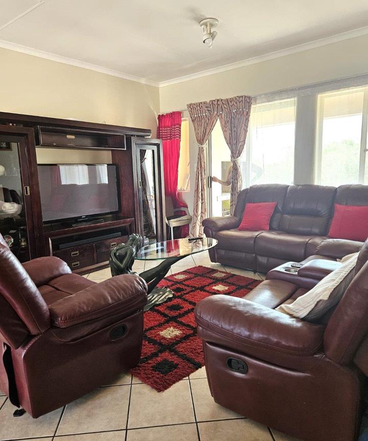 2 Bedroom Property for Sale in Country View Gauteng