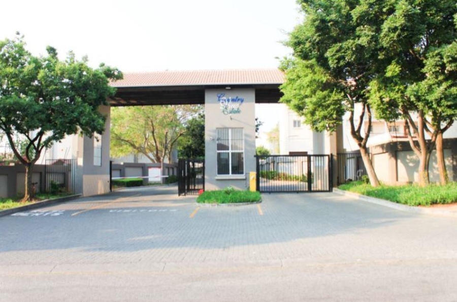 2 Bedroom Property for Sale in Country View Gauteng