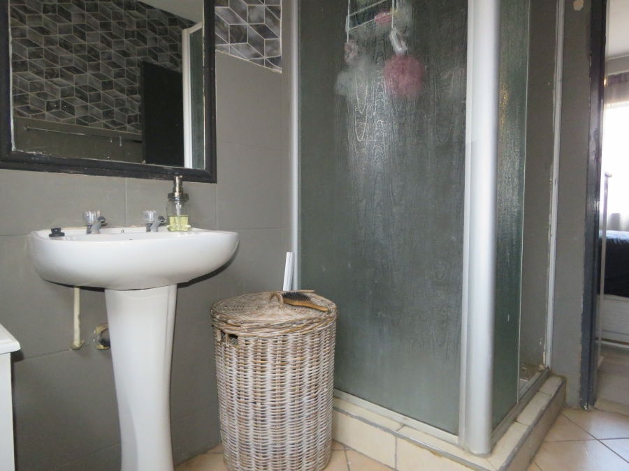 2 Bedroom Property for Sale in Eco Park Gauteng