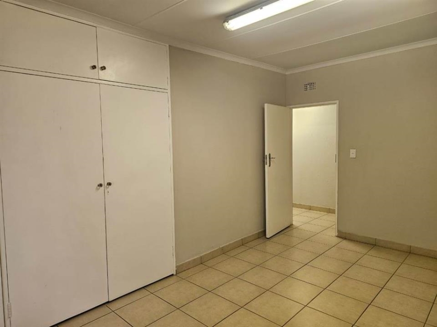 To Let 4 Bedroom Property for Rent in Blue Hills Gauteng