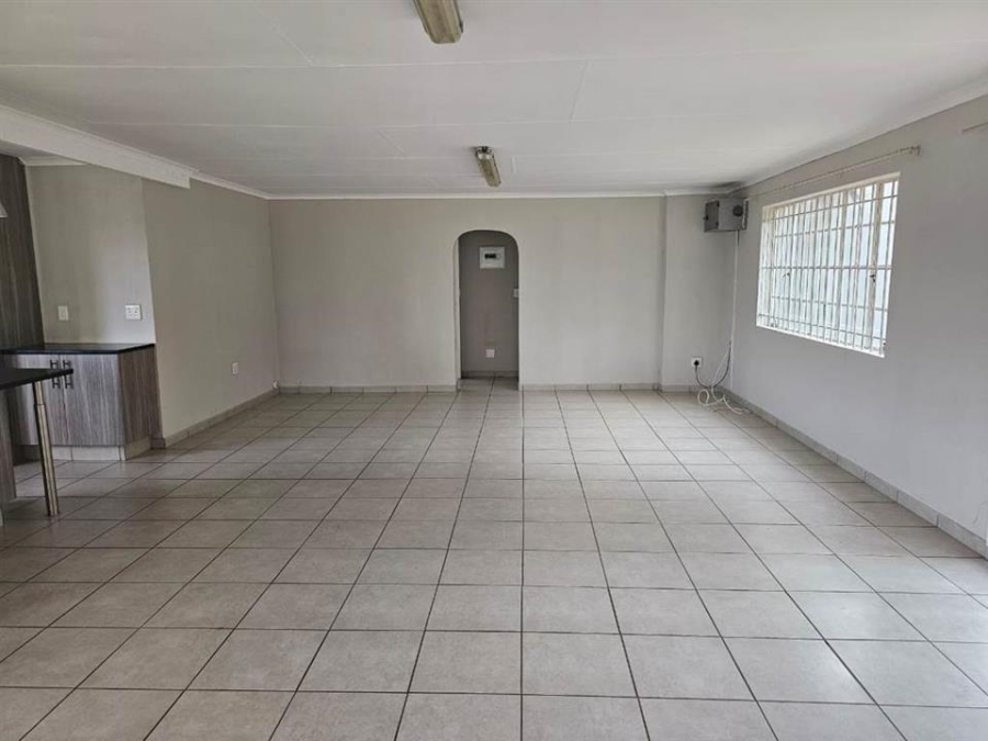 To Let 4 Bedroom Property for Rent in Blue Hills Gauteng