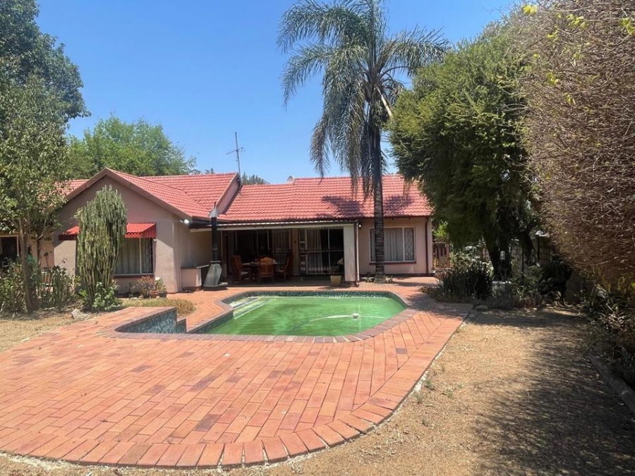 4 Bedroom Property for Sale in Fourways Gauteng