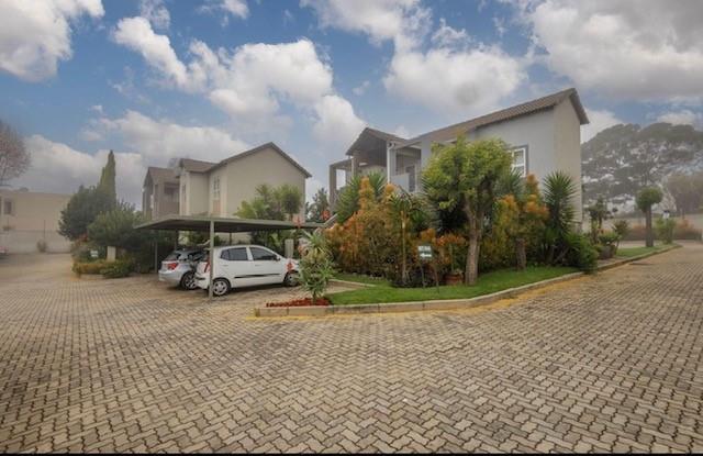 2 Bedroom Property for Sale in Magaliessig Gauteng