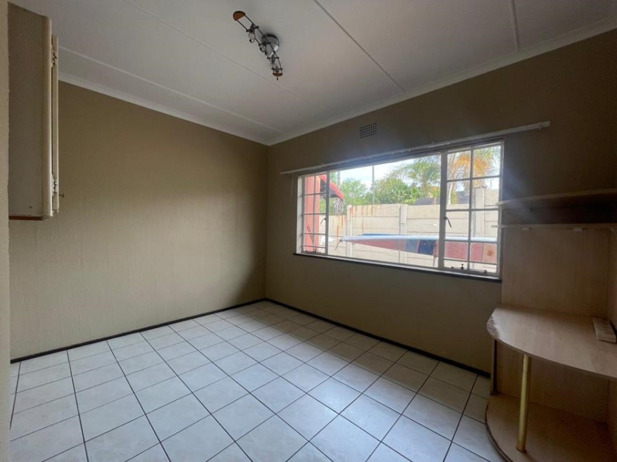 To Let 3 Bedroom Property for Rent in Ferndale Gauteng