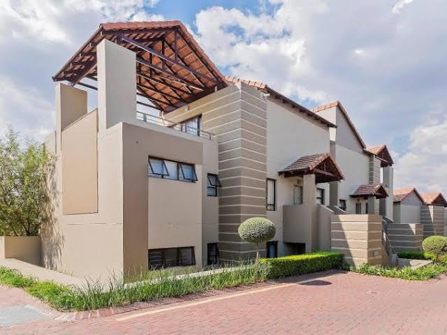 To Let 1 Bedroom Property for Rent in Fourways Gauteng