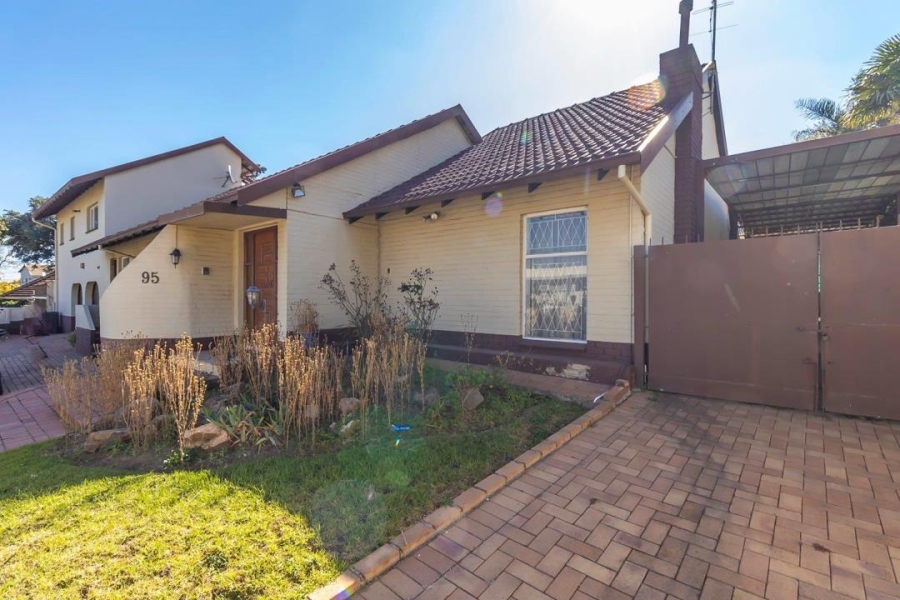 5 Bedroom Property for Sale in Parkmore Gauteng