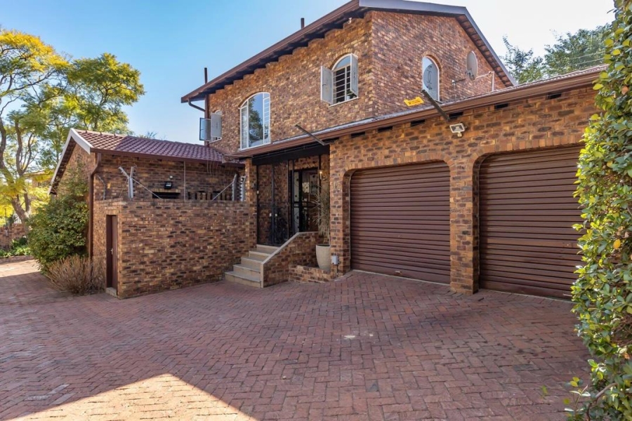 3 Bedroom Property for Sale in Bryanston Gauteng