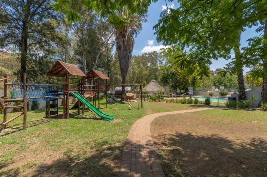 2 Bedroom Property for Sale in Douglasdale Gauteng