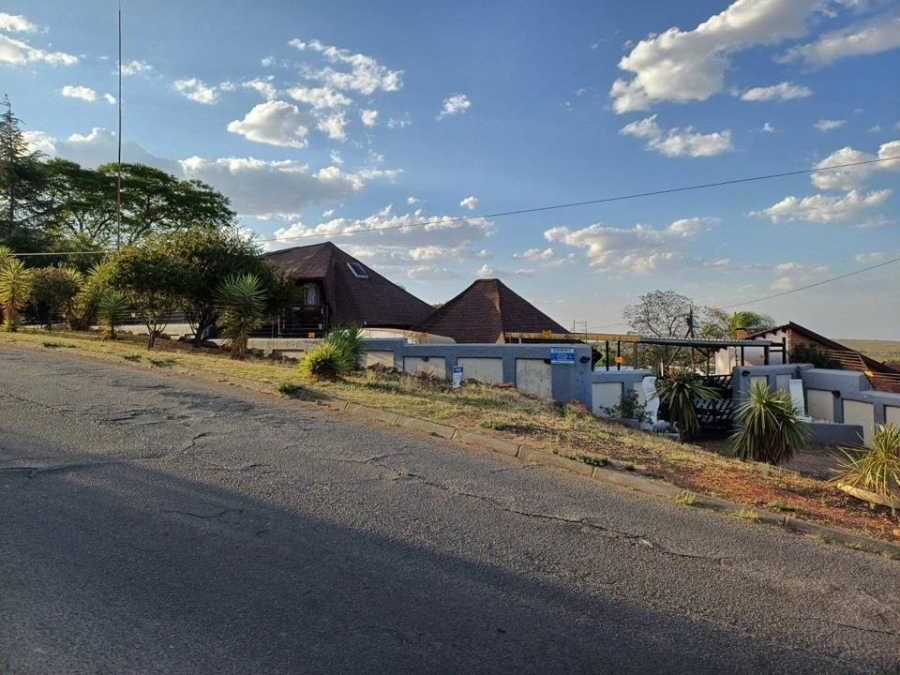 4 Bedroom Property for Sale in Noordkruin Gauteng