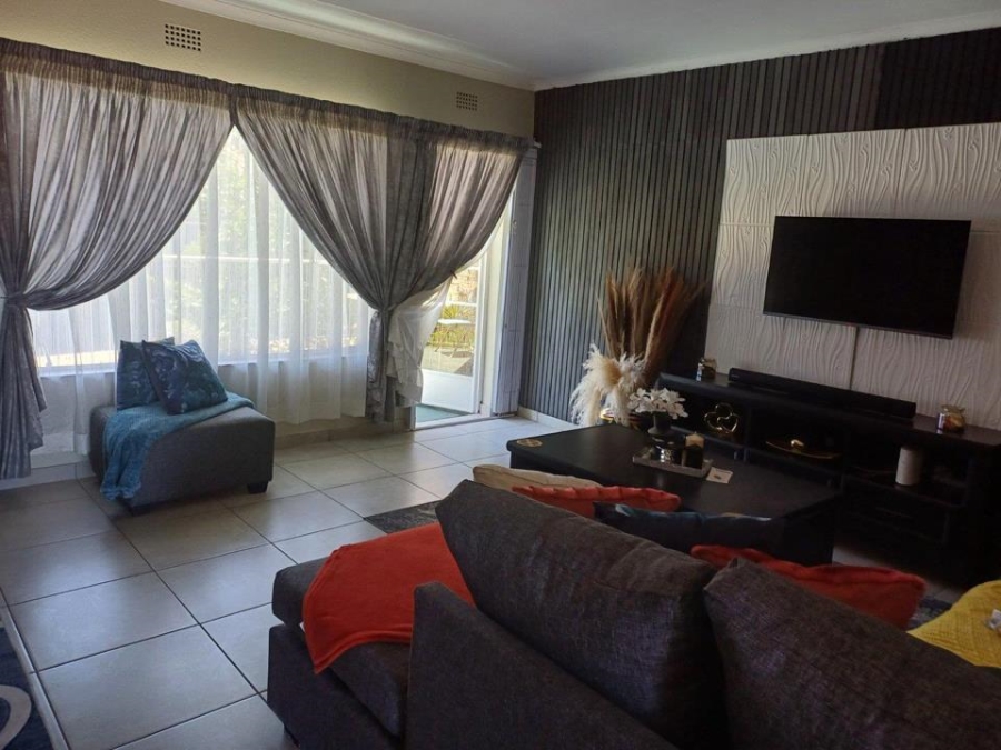 2 Bedroom Property for Sale in Rant En Dal Gauteng